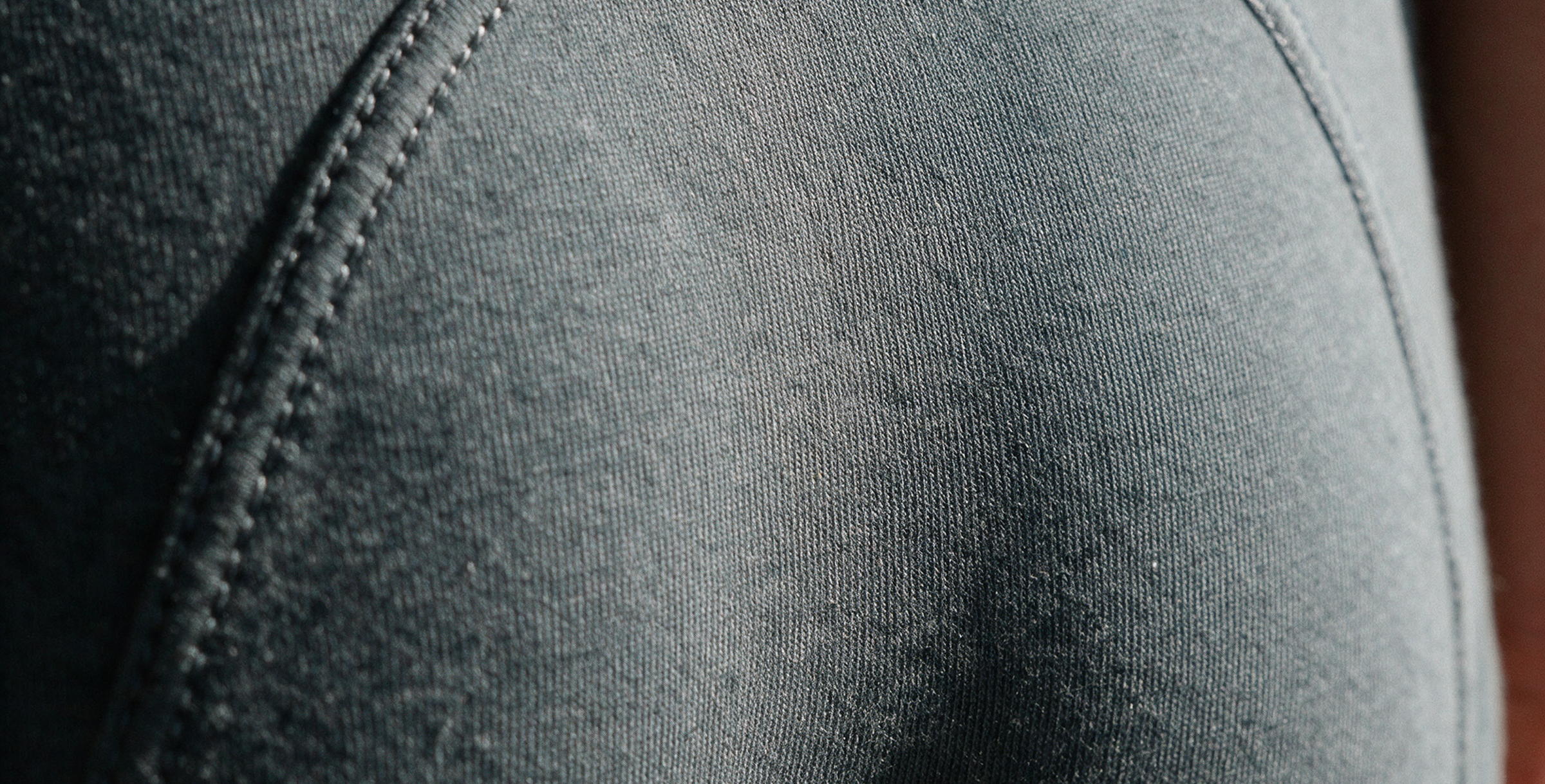Close detail of the concentric engineered back seam